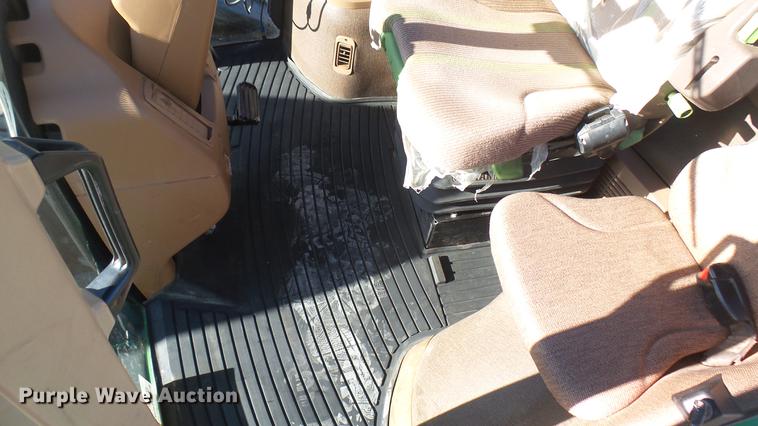 image for item DC1976 2013 John Deere 4940 self-propelled applicator