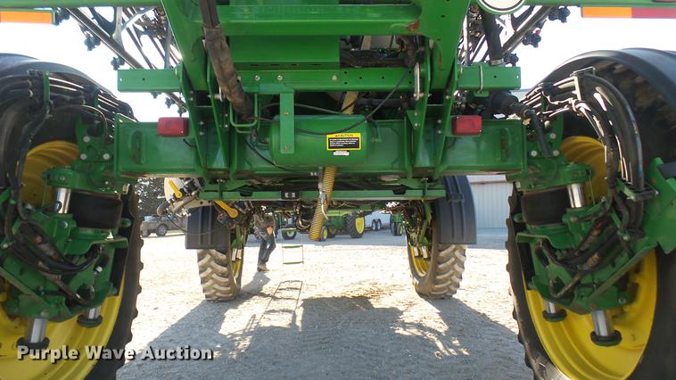 image for item DC1976 2013 John Deere 4940 self-propelled applicator
