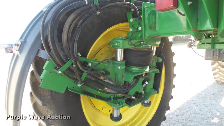 image for item DC1976 2013 John Deere 4940 self-propelled applicator