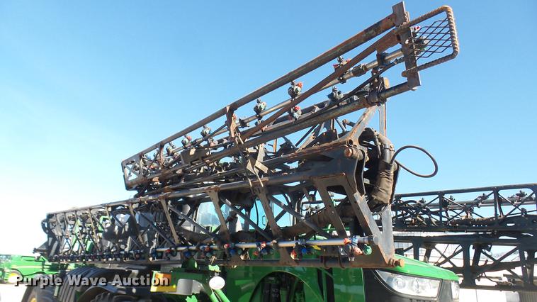 image for item DC1976 2013 John Deere 4940 self-propelled applicator