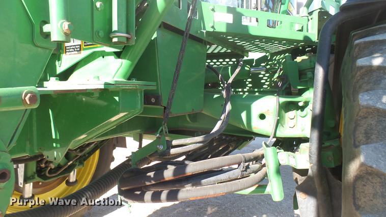 image for item DC1976 2013 John Deere 4940 self-propelled applicator