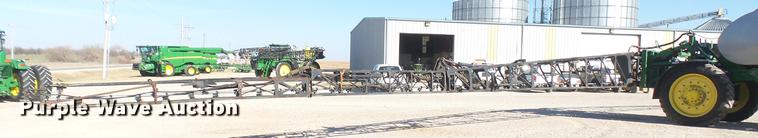 image for item DC1976 2013 John Deere 4940 self-propelled applicator