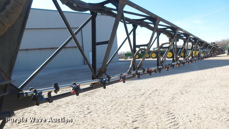 image for item DC1976 2013 John Deere 4940 self-propelled applicator