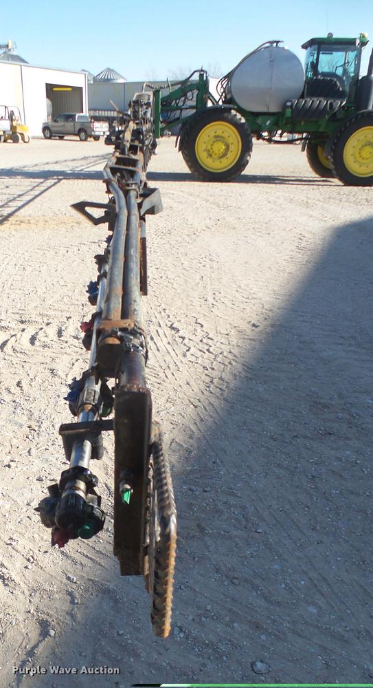 image for item DC1976 2013 John Deere 4940 self-propelled applicator