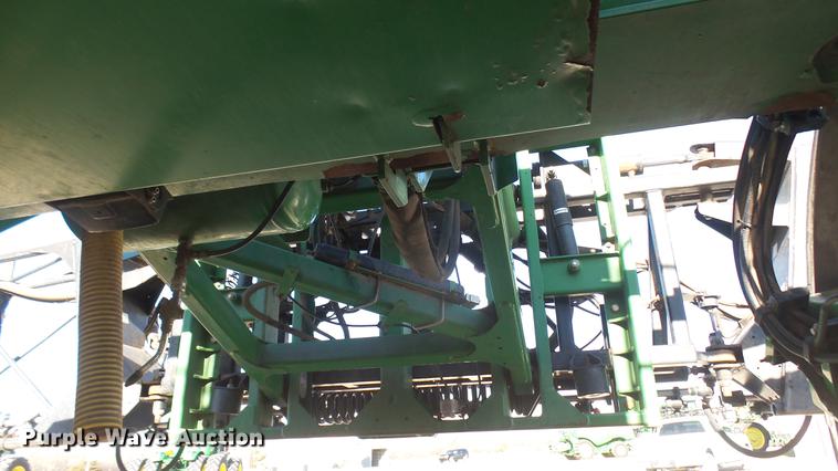 image for item DC1976 2013 John Deere 4940 self-propelled applicator