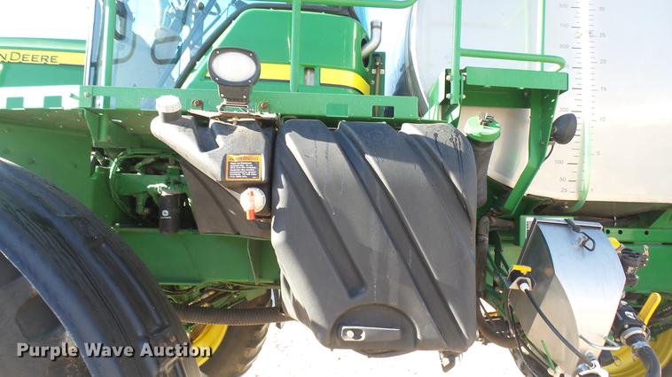 image for item DC1976 2013 John Deere 4940 self-propelled applicator