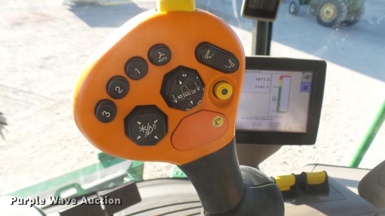 image for item DC1977 2013 John Deere S670 STS combine