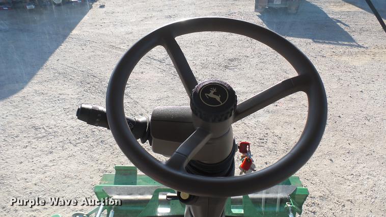 image for item DC1977 2013 John Deere S670 STS combine