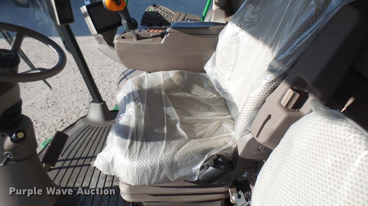 image for item DC1977 2013 John Deere S670 STS combine