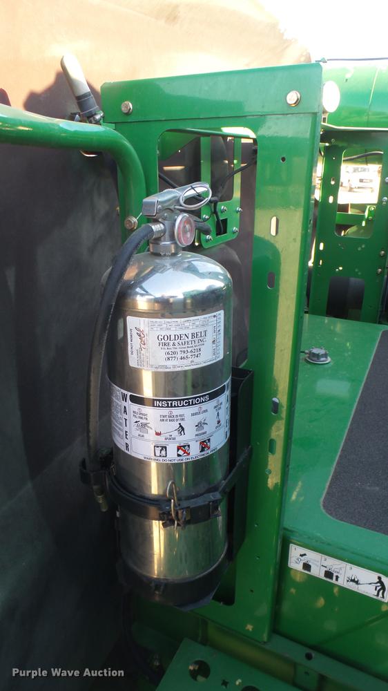 image for item DC1977 2013 John Deere S670 STS combine