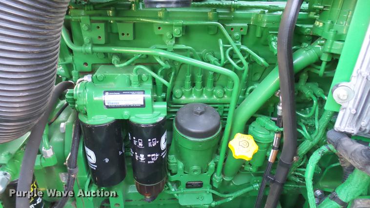 image for item DC1977 2013 John Deere S670 STS combine