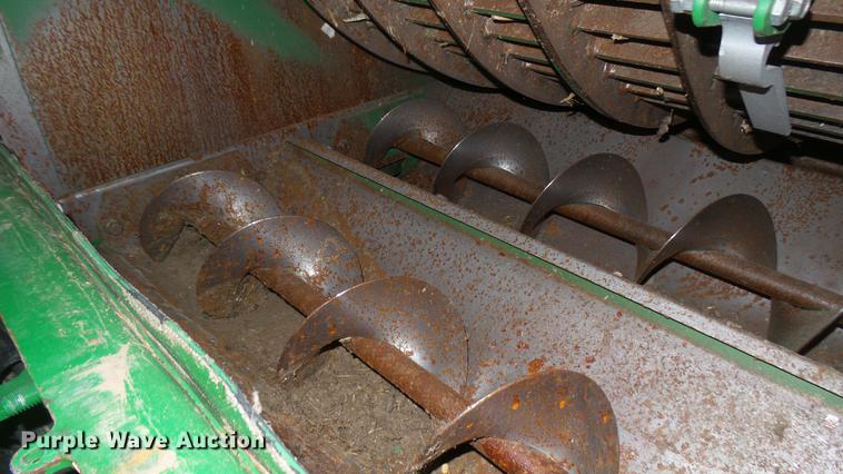 image for item DC1977 2013 John Deere S670 STS combine