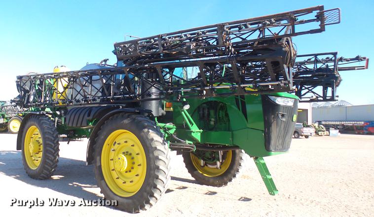 image for item DC1978 2013 John Deere 4940 self-propelled applicator