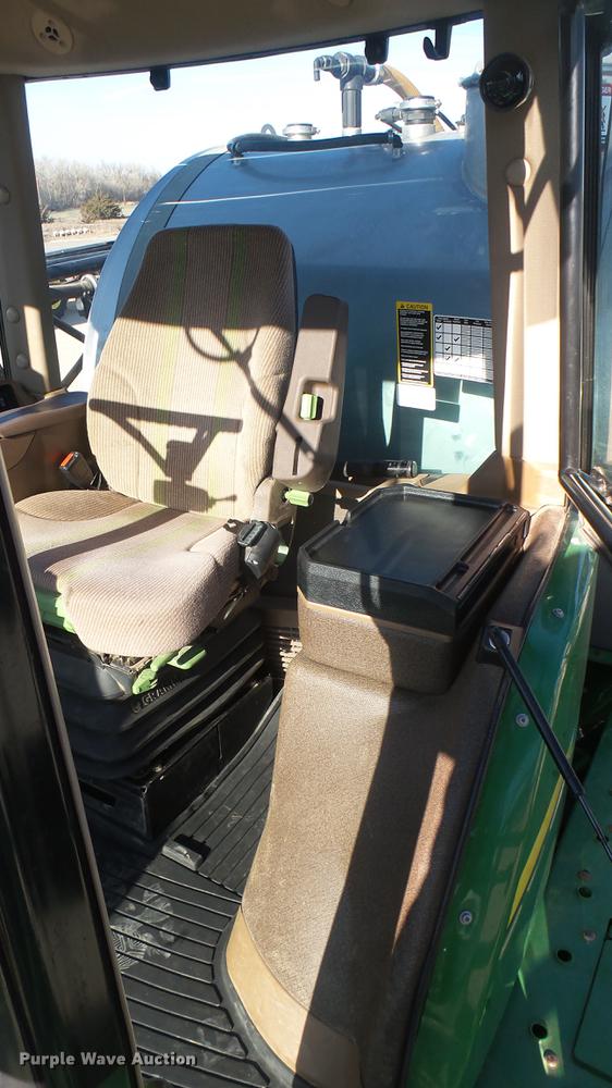 image for item DC1978 2013 John Deere 4940 self-propelled applicator