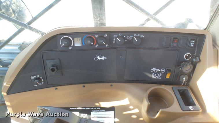 image for item DC1978 2013 John Deere 4940 self-propelled applicator