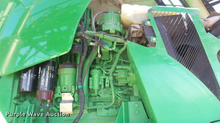 image for item DC1978 2013 John Deere 4940 self-propelled applicator