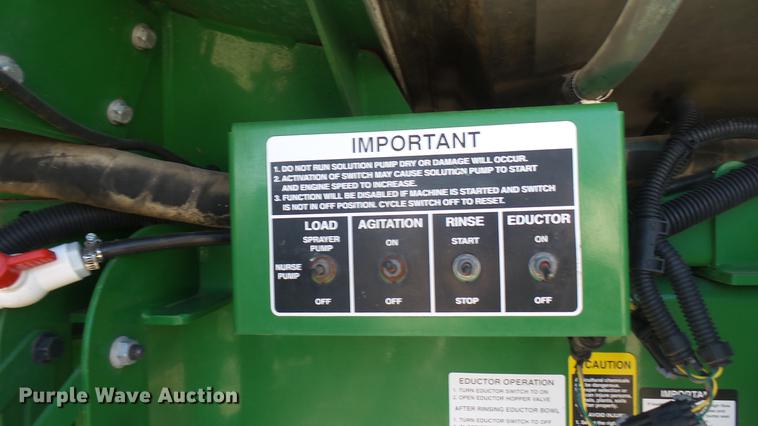 image for item DC1978 2013 John Deere 4940 self-propelled applicator