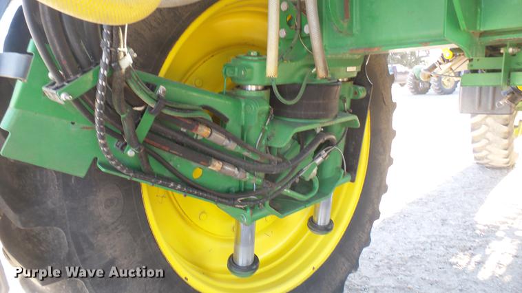 image for item DC1978 2013 John Deere 4940 self-propelled applicator