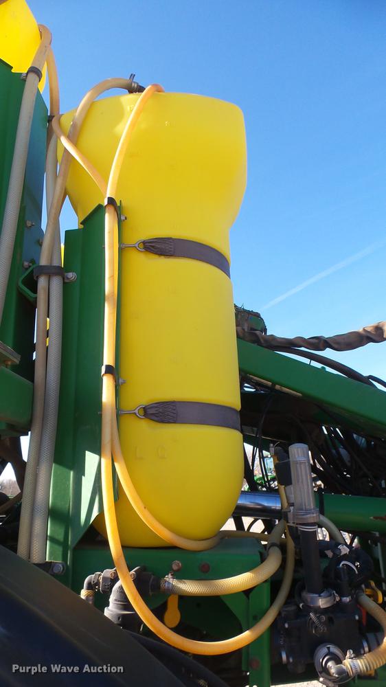 image for item DC1978 2013 John Deere 4940 self-propelled applicator