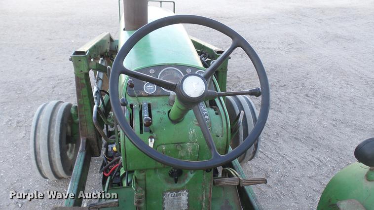 image for item DC1981 John Deere 4010 tractor