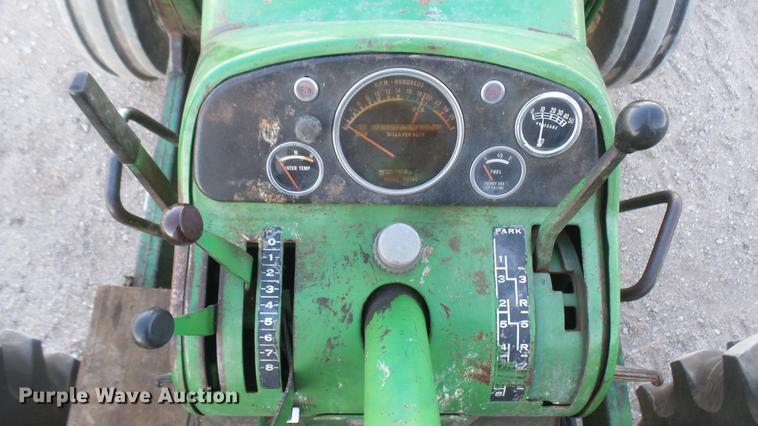 image for item DC1981 John Deere 4010 tractor