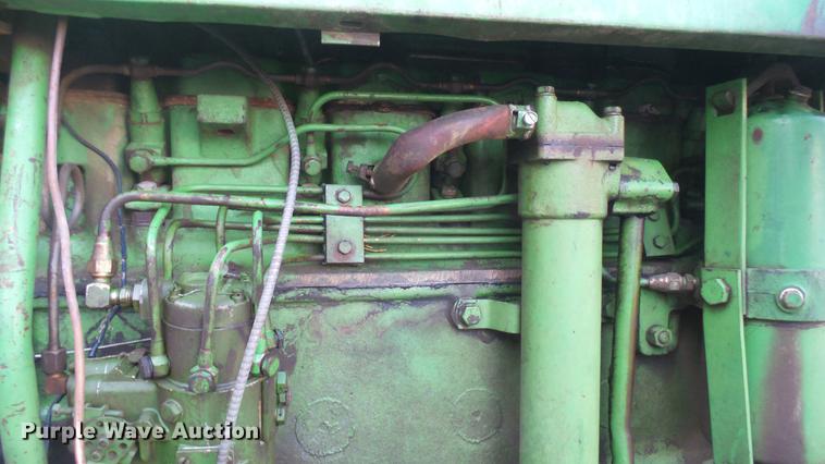image for item DC1981 John Deere 4010 tractor