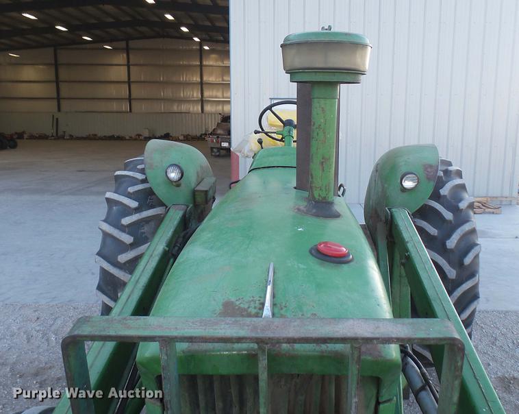 image for item DC1981 John Deere 4010 tractor
