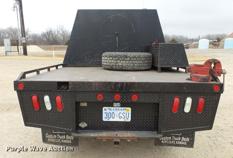 image for item DC2350 2007 Ford F350 Super Duty XLT flatbed pickup truck