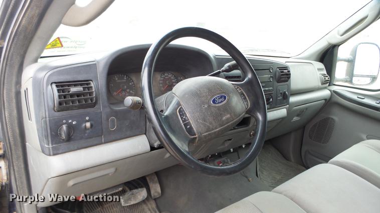 image for item DC2350 2007 Ford F350 Super Duty XLT flatbed pickup truck