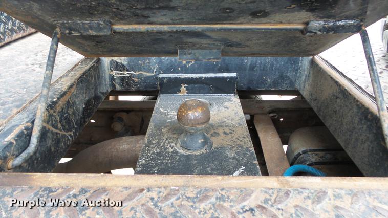 image for item DC2350 2007 Ford F350 Super Duty XLT flatbed pickup truck