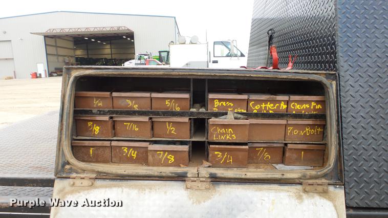 image for item DC2350 2007 Ford F350 Super Duty XLT flatbed pickup truck