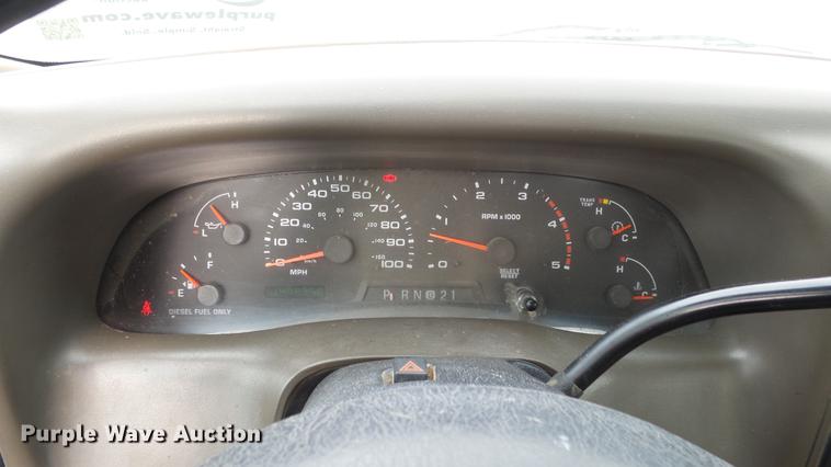 image for item DC2351 2002 Ford F350 Super Duty XLT flatbed pickup truck