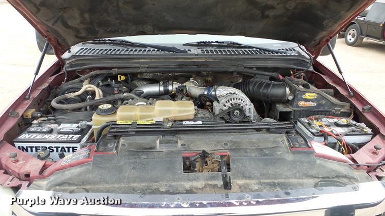 image for item DC2351 2002 Ford F350 Super Duty XLT flatbed pickup truck