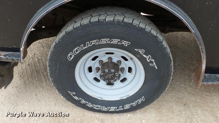 image for item DC2351 2002 Ford F350 Super Duty XLT flatbed pickup truck