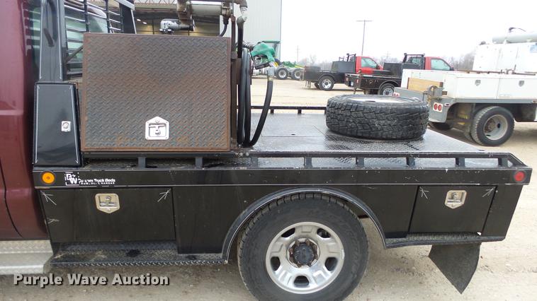 image for item DC2352 2008 Ford F350 XLT flatbed pickup truck