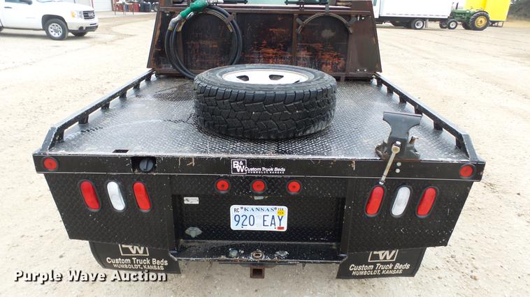 image for item DC2352 2008 Ford F350 XLT flatbed pickup truck