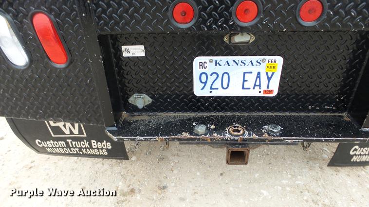 image for item DC2352 2008 Ford F350 XLT flatbed pickup truck