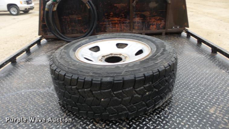 image for item DC2352 2008 Ford F350 XLT flatbed pickup truck