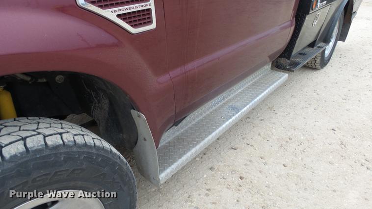 image for item DC2352 2008 Ford F350 XLT flatbed pickup truck
