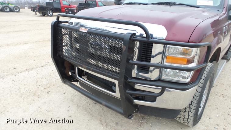 image for item DC2352 2008 Ford F350 XLT flatbed pickup truck