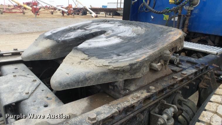 image for item DC2353 2005 International 9400i semi truck