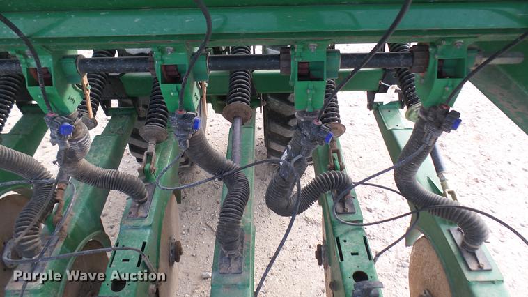 image for item DC2360 2011 Great Plains 3S-4000HD-4810 grain drill