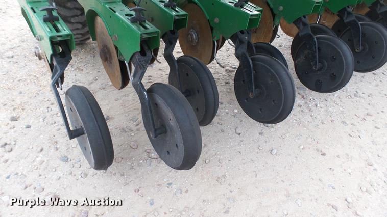 image for item DC2361 2011 Great Plains 3S-4000HD-4810 grain drill