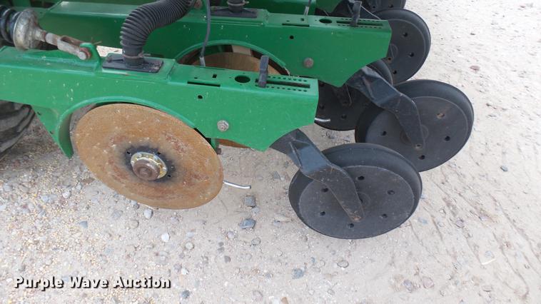 image for item DC2361 2011 Great Plains 3S-4000HD-4810 grain drill