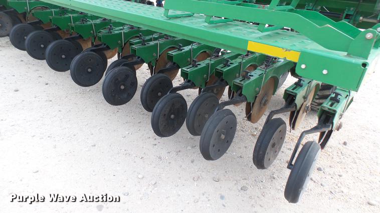 image for item DC2361 2011 Great Plains 3S-4000HD-4810 grain drill