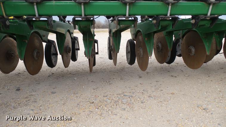 image for item DC2361 2011 Great Plains 3S-4000HD-4810 grain drill