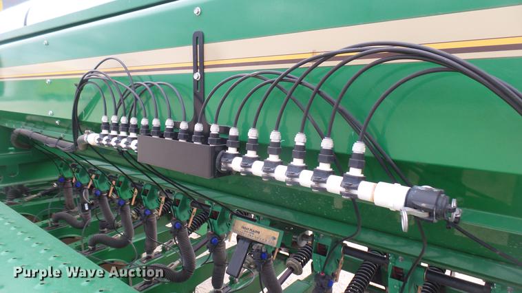 image for item DC2361 2011 Great Plains 3S-4000HD-4810 grain drill