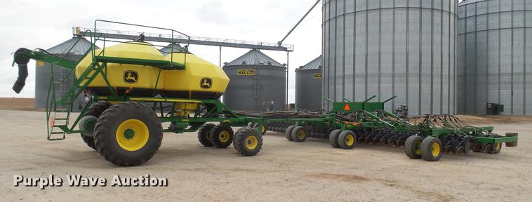 image for item DC2362 2014 John Deere 1890 air seeder