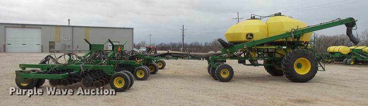 image for item DC2362 2014 John Deere 1890 air seeder