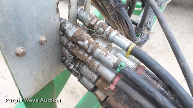 image for item DC2362 2014 John Deere 1890 air seeder